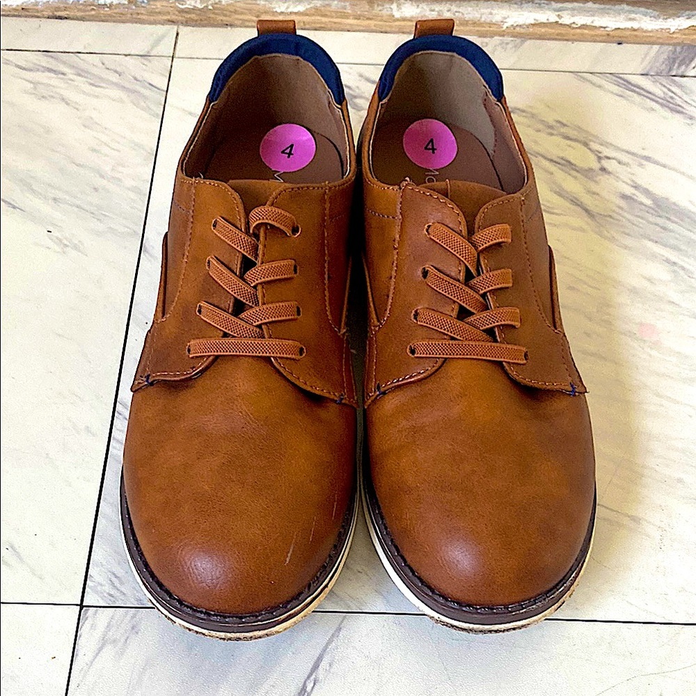 MARINA Tan Leather Men's Oxfords could also fit kids
